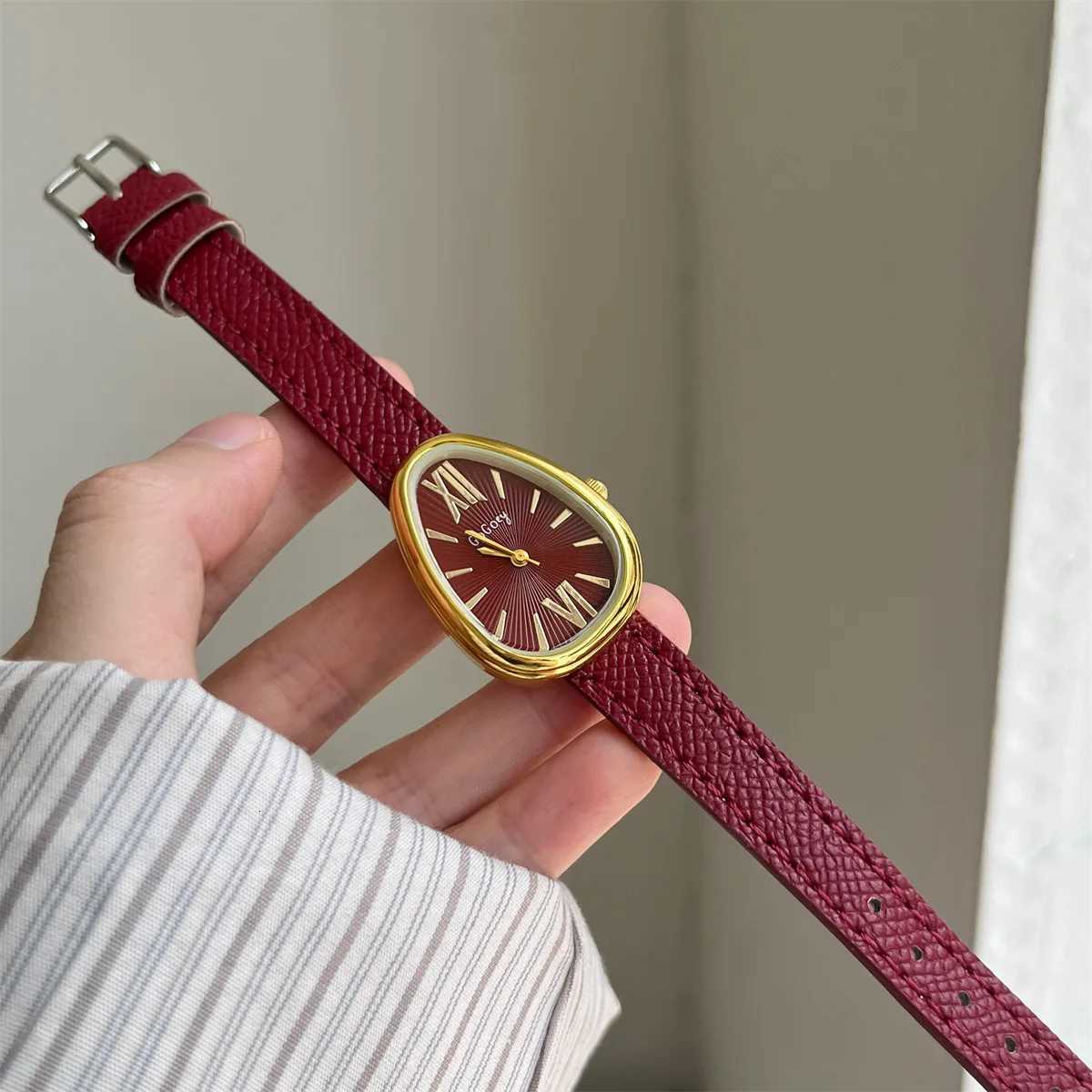 Luxury Brand Women Snake Dial Watch Ladies Fashion Red Leather Strap Quartz Wristwatch Female Gift Dropshipping Clock Relogio Y251212