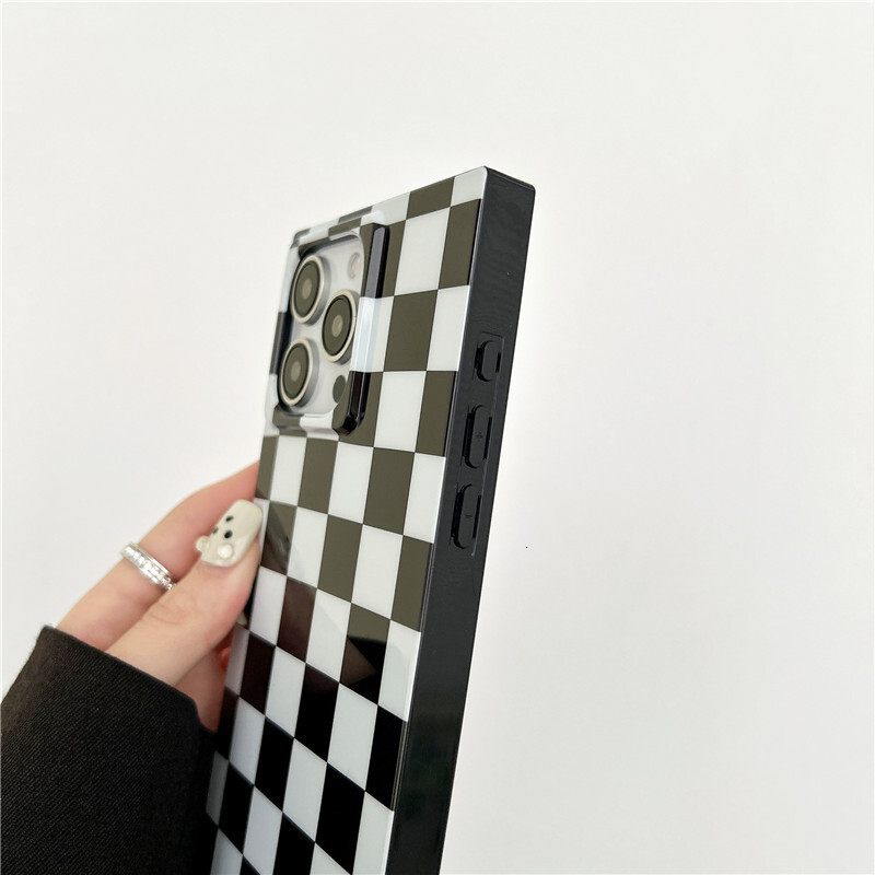 Square Black and White Checkerboard Pattern Case for iPhone 17 Apple 16 Pro Max Glossy 15 Export Soft 14