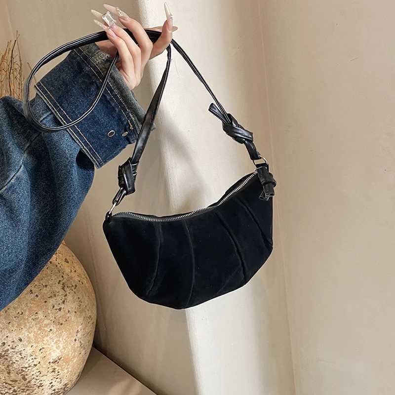 1Pieces Cow Horn Shaped Wens Shoder Bag Veet Material Zipper Handbags And Purses Mountaineering Bag Christmas Gifts Y251211