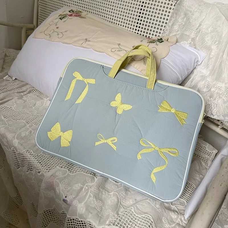 Cute Embroidered bow Laptop Handbag 133 136 14 15 156 16 Inch For Macbook Xiaomi Lenovo Huawei Samsung Notebook Carry BagT251212