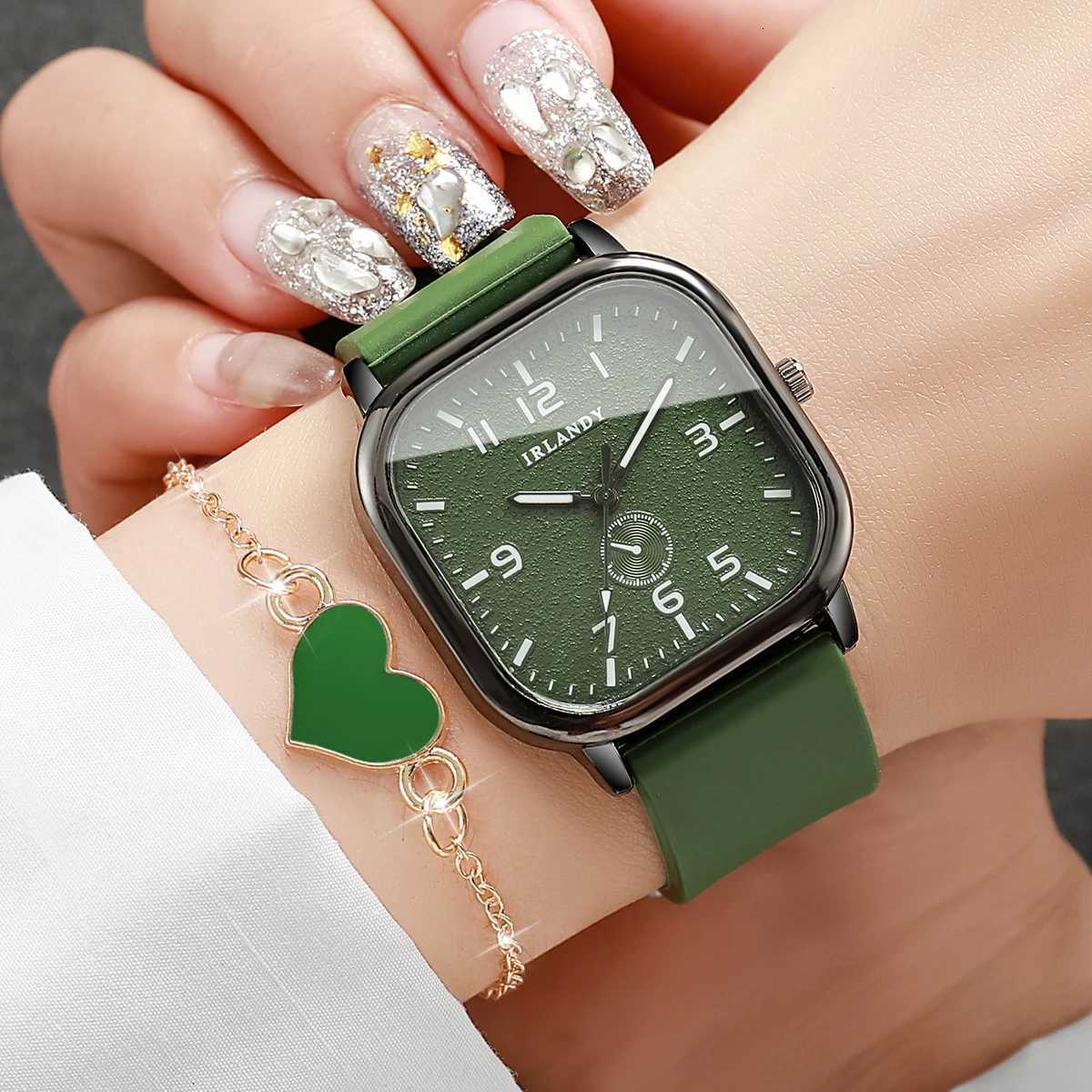 2/4PCS Fashion Square Dial Women Wristwatches Heart Bracelet Set Ladies Silicone Strap Quartz Watch Without Box Y251212