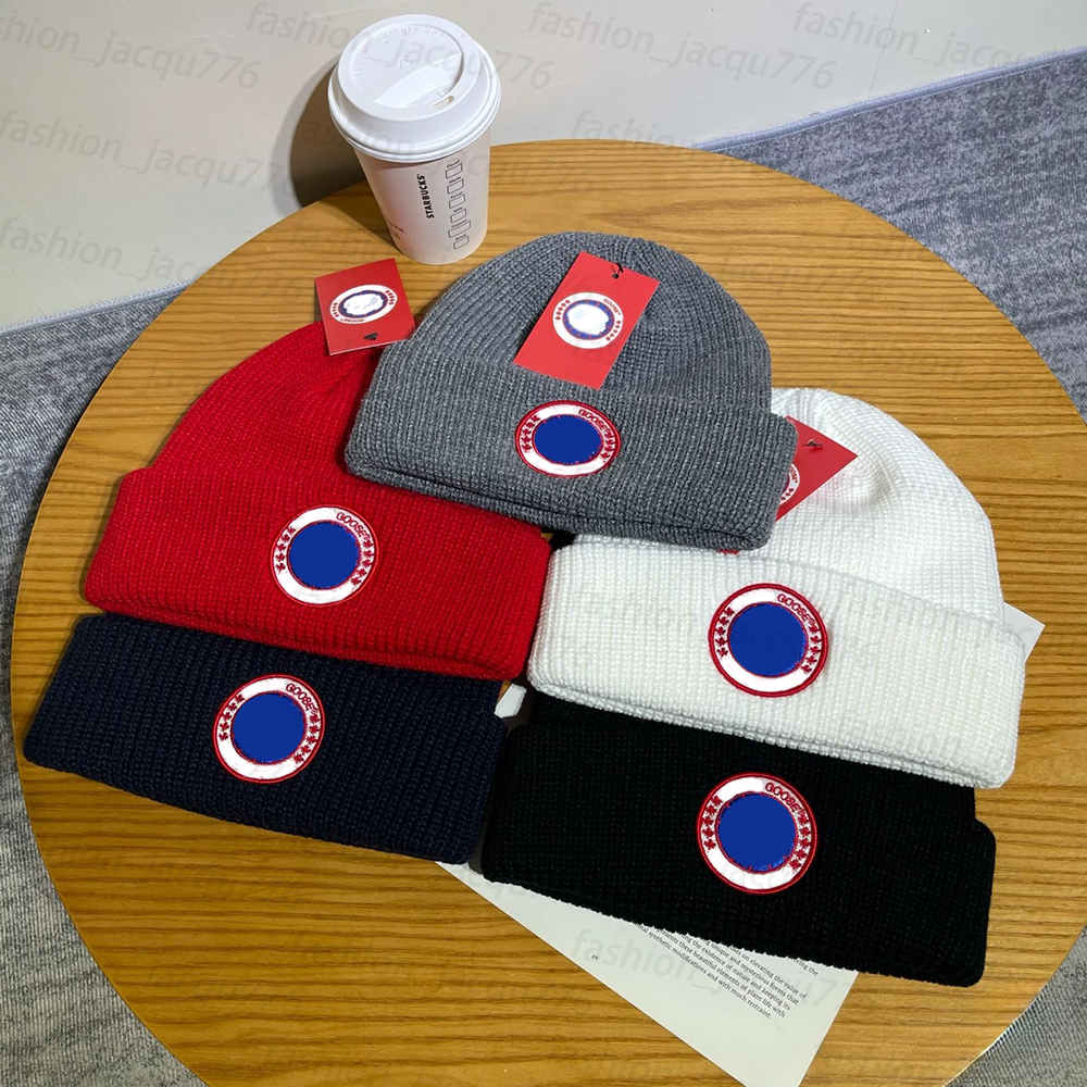 designer beanie Knitted bonnet Hat Super Soft Windproof Winter Hat for Daily Commute Outdoor Activities Unisex Warm Cap for Men and Women
