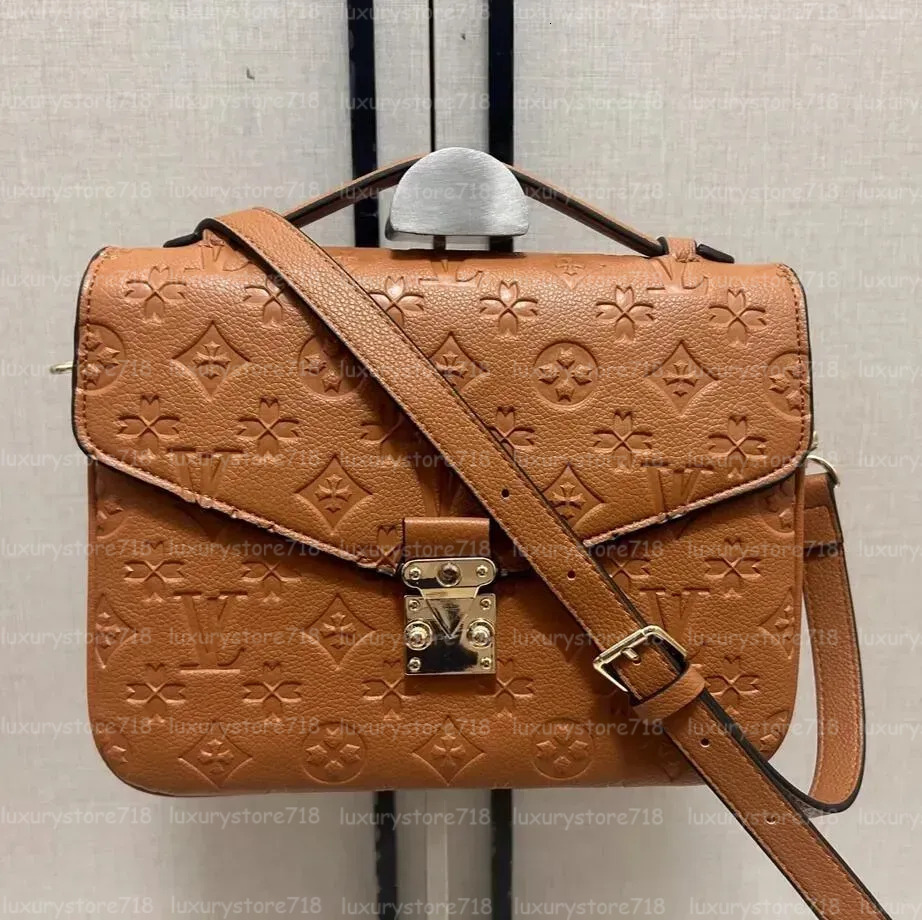 Luxury Designer Bag Handbag Purse Brown Flower Women Shoulder Louisvuittion Tote Brand Letter Leather Crossbody Loop Moon Bags Backpack Wallet