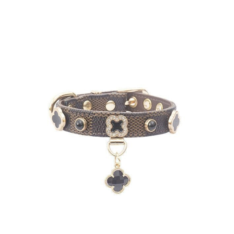 Wholesale diamond inlaid antique leather pet collars, small and medium-sized dog necks, dog collars, cat collars with diamonds, pet supplies