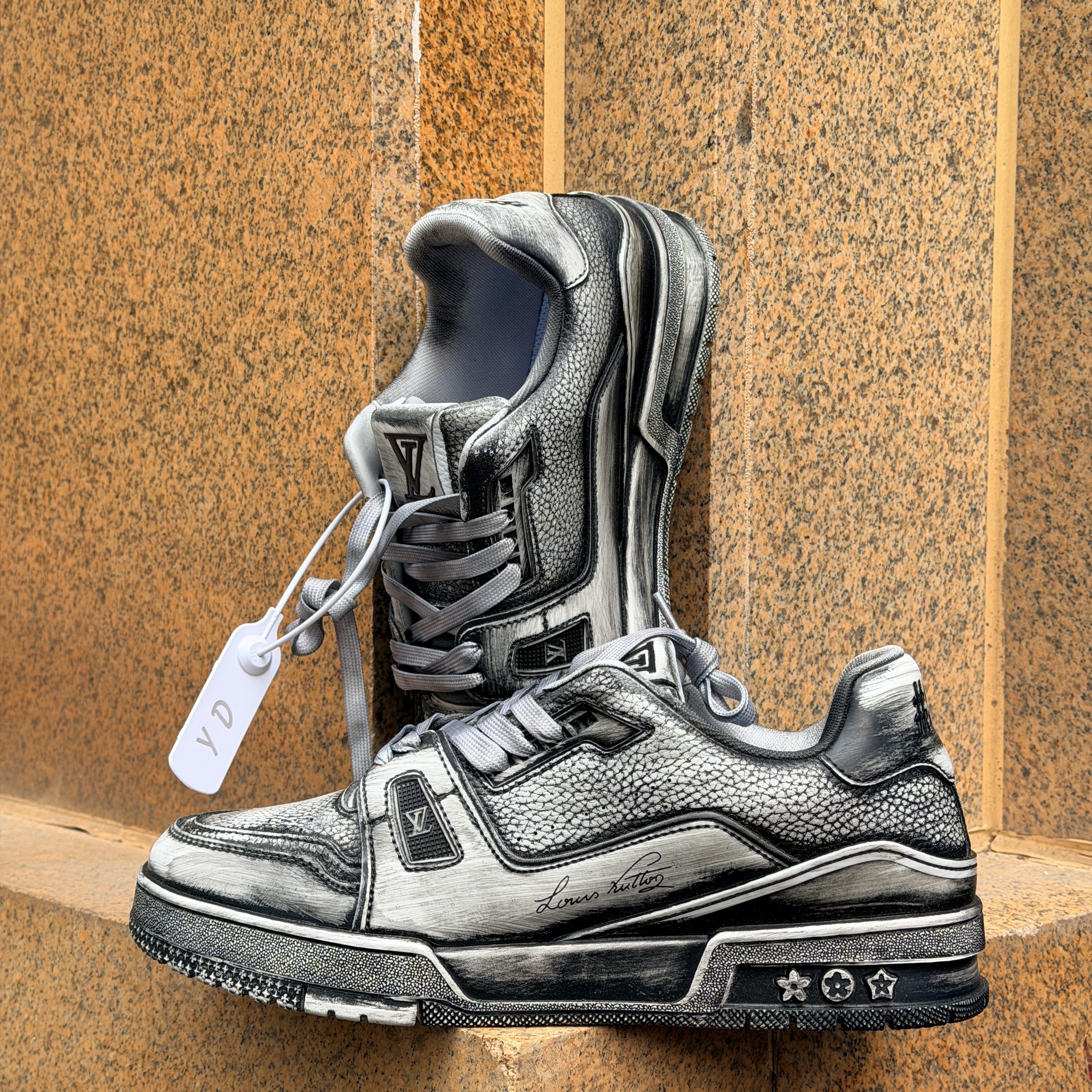 Free shipping VUTITDN new designer running shoes casual shoes flat black comfortable sneakers trainers womans man Outdoor plain