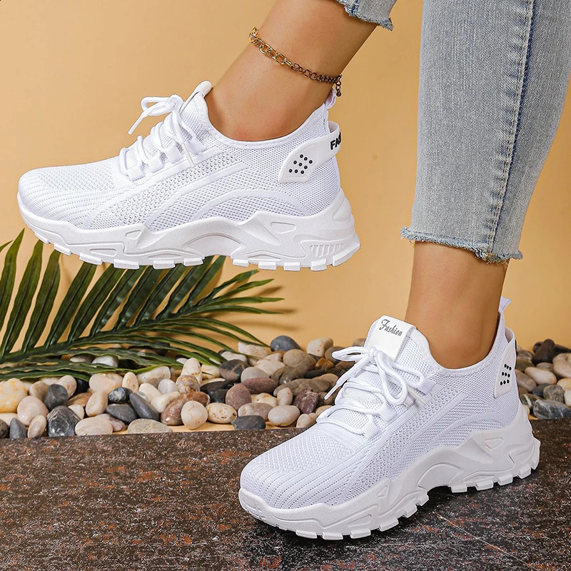 Fashion Knitted White Sneakers for Women Summer Mesh Breathable Platform Sports Shoes Woman Thick Bottom Non Slip Running Shoes 251205