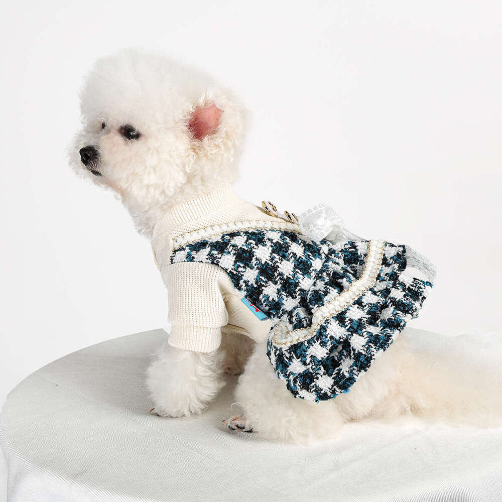 Designer Hot selling Pet Puppy Cat Clothes Source Factory Autumn Winter Little Chanel Style Dress Woolen Skirt Collection