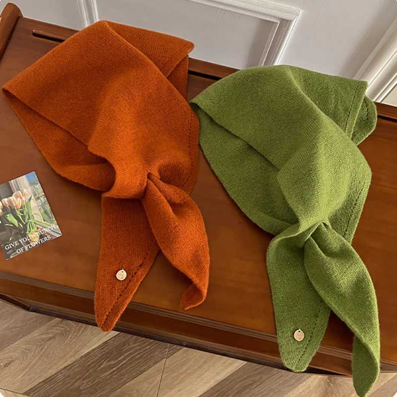 Knitted Scarf Women 100 Wool Winter Warm Scarves Bright Solid Color Design Thickened Shawl Soft Triangle Pashmina Neckerchief Y251211