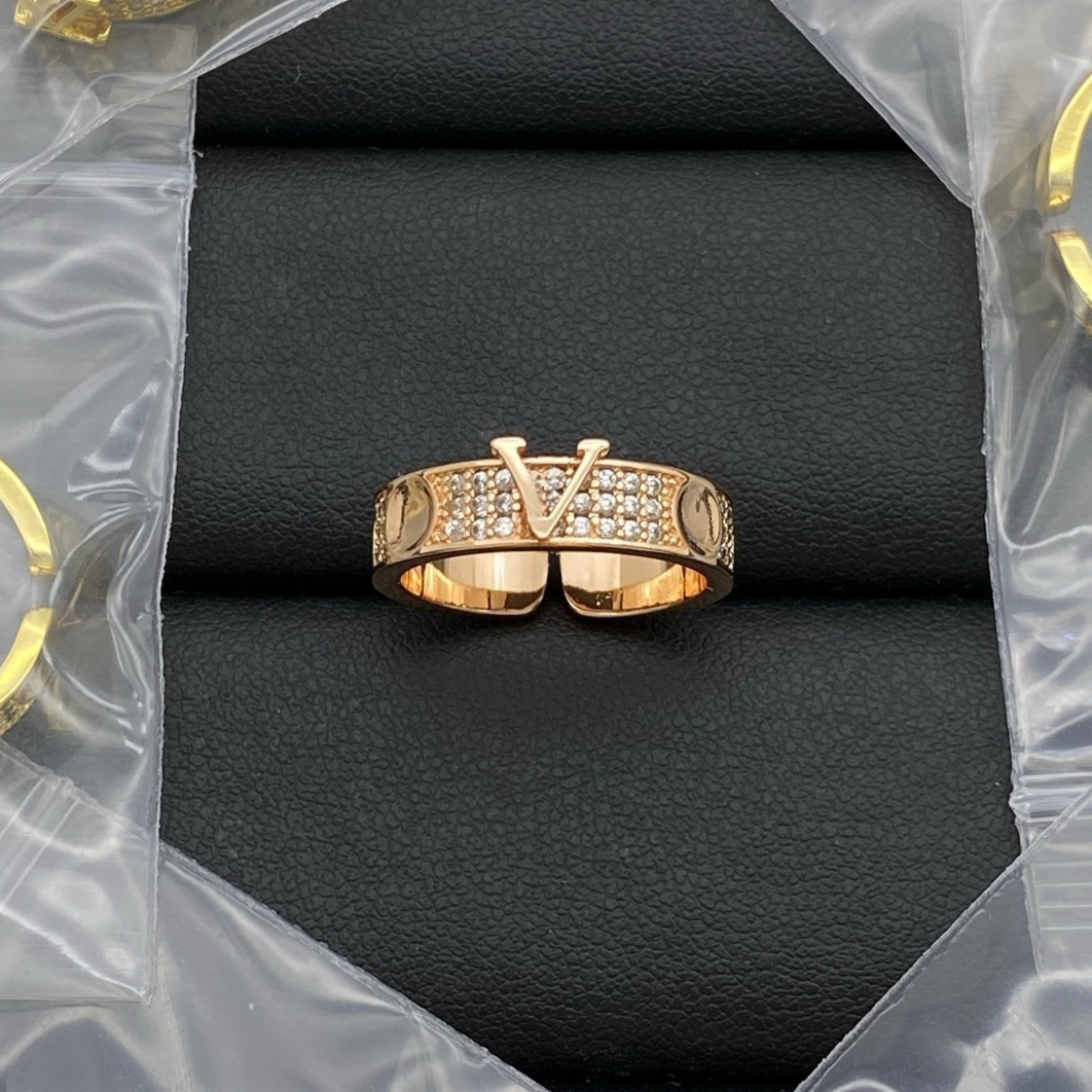 Designer Ring Crystal Letter Gold Plated Copper Open Rings Fashion Luxury Ring for Womens Wedding Jewelry Gifts
