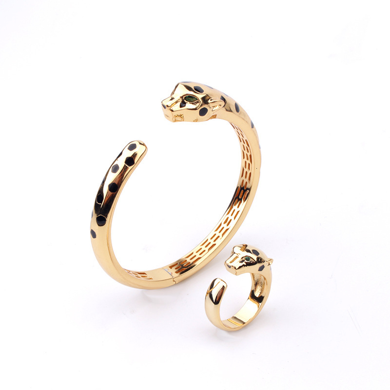 Fashionable Personality Bare Body Resin Leopard Bracelet European and American Style Versatile Ring Light Luxury Unisex Jewelry Set