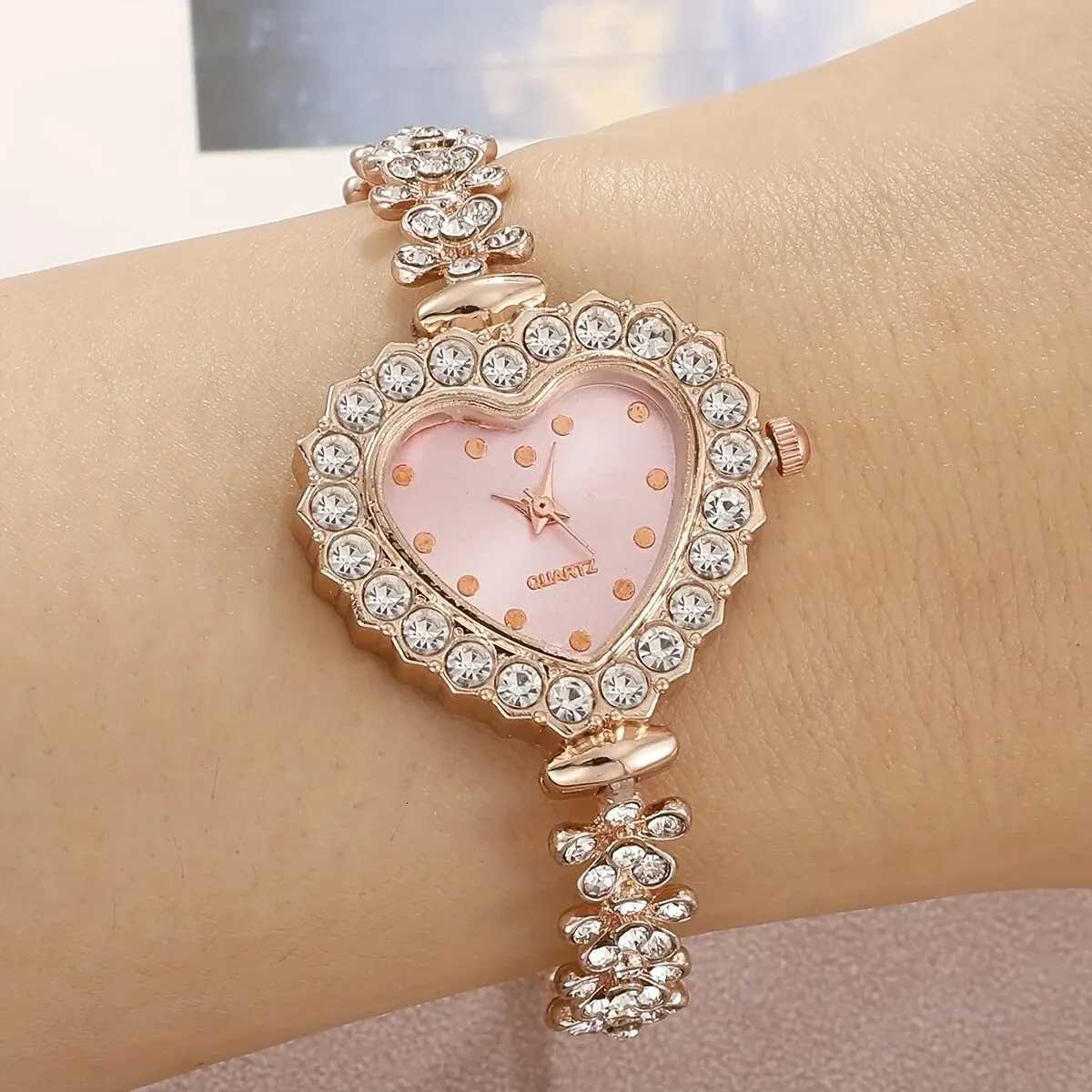 6pcs Womens Watch Rhinestone Heart Pointer Quartz Watch Cute Bracelet Wrist Watch Jewelry Set Gift For Her Y251212