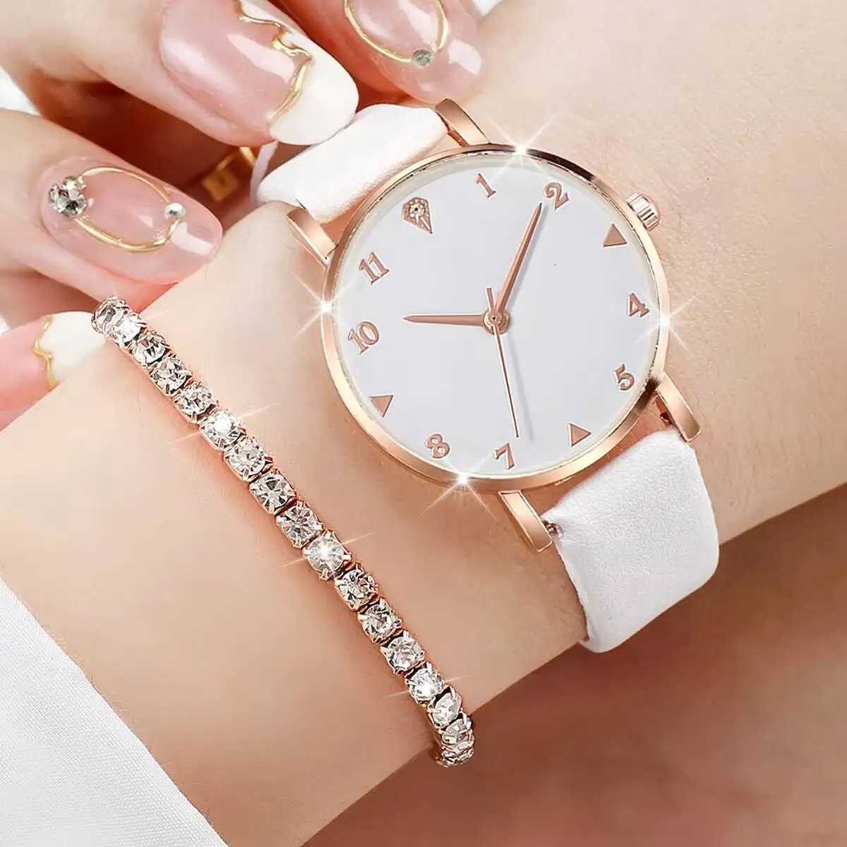 6PCS/Set Fashion Arabic Dial Women Watches Simple Leather Strap Quartz Wristwatch Rhinestone Jewelry SetWithout Box Y251212