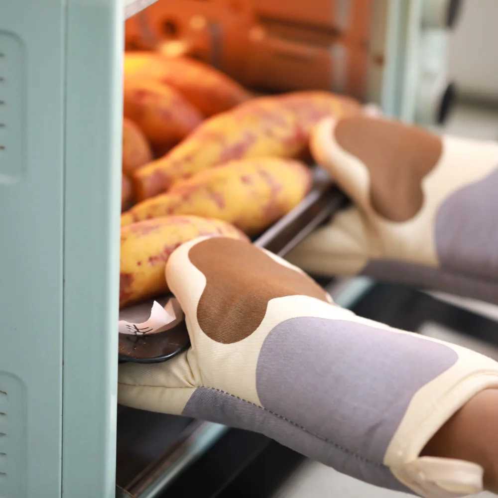 1PC Anti-scalding Oven Gloves Mitts Potholder Kitchen Gloves Tray Dish Bowl Holder Oven Handschoen Hand Clip Tools H251212