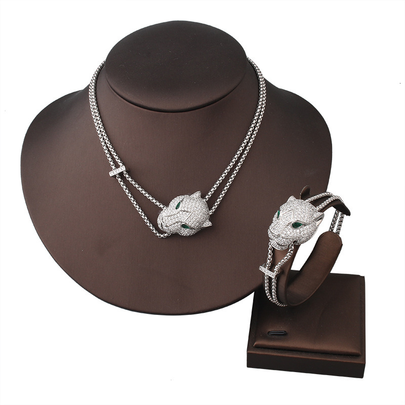 Style Leopard Full Diamond Personality Necklace Adjustable Chain Unisex Accessories Casual Sweater Chain