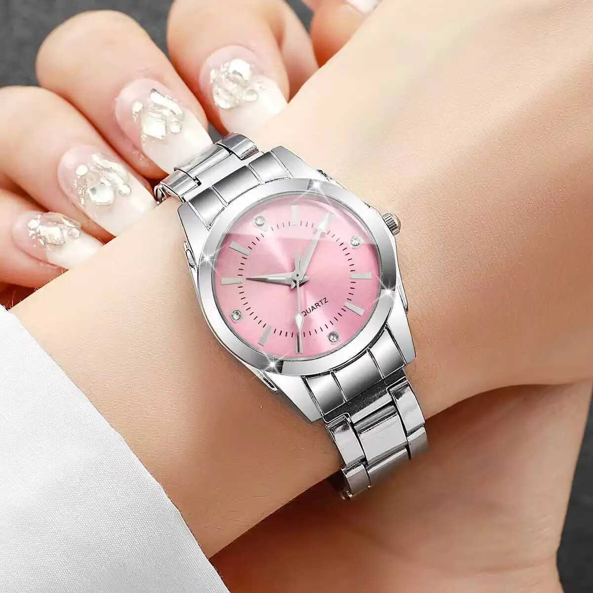 Fashion Rhinestone Women Watches Casual Quartz Wrist Watches For Ladies Clock Reloj MujerWithout box Y251212