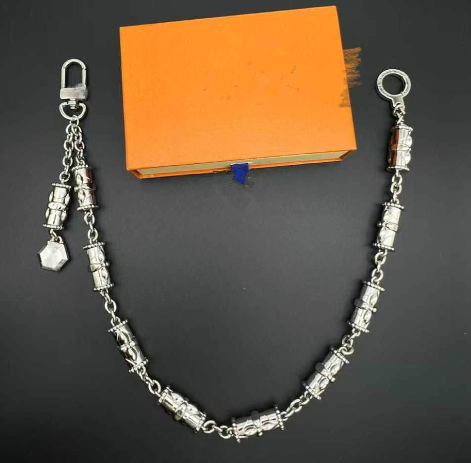 2025 Latest hot models 2 New Keychain Chocolate keychain Premium Leather & Aluminum Designer Key Chain Holder Stylish Keyring Jewelry98