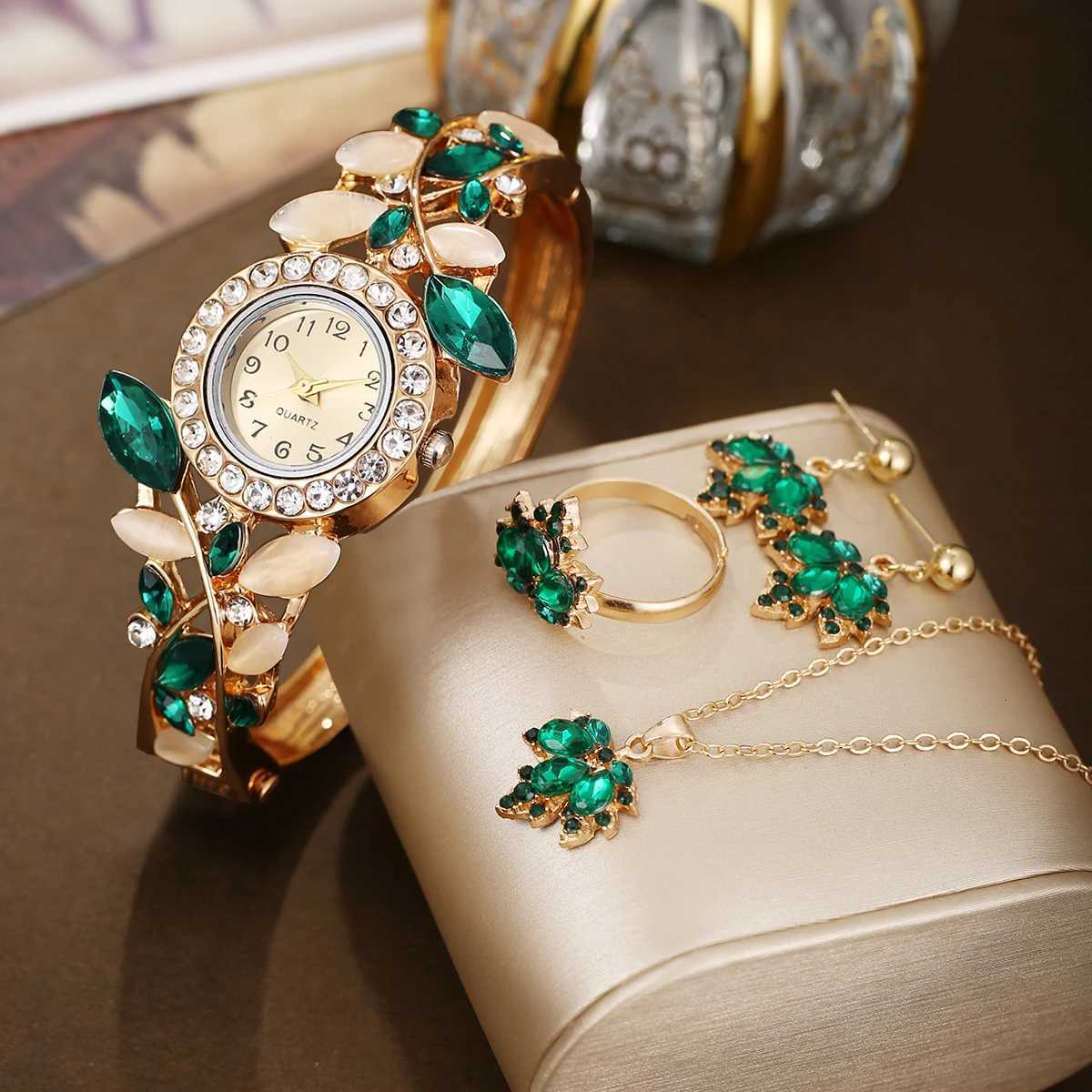 Fashion design womens commuting quartz watch niche bracelet watch Y251212