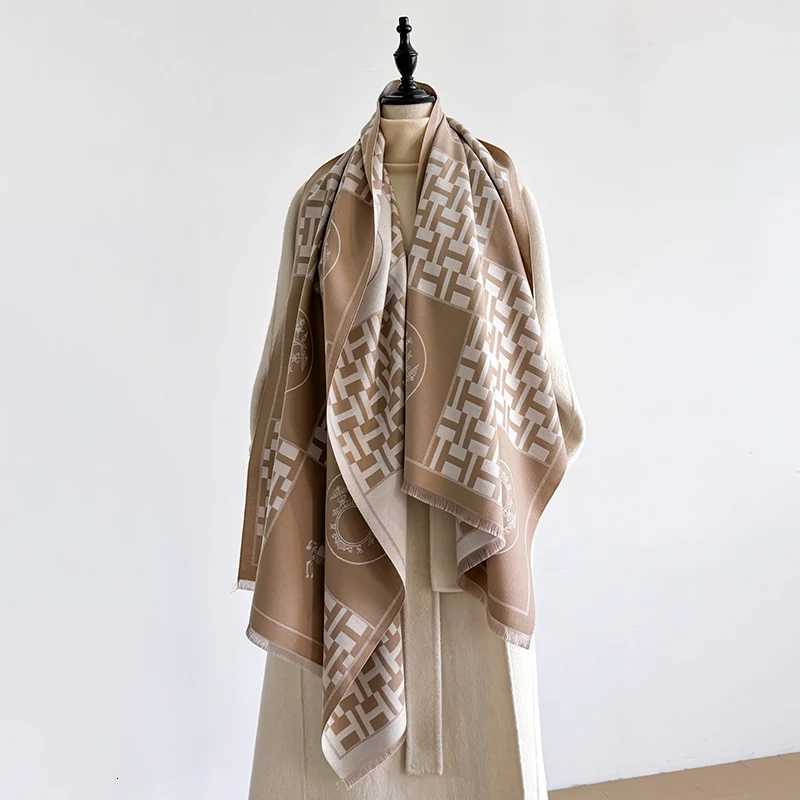 Elegant Polka Dot Design Scarf Imitation Cashmere Soft Warm Versatile Shawl Coldproof Windproof Blanket Scarf for Autumn Winter Y251211