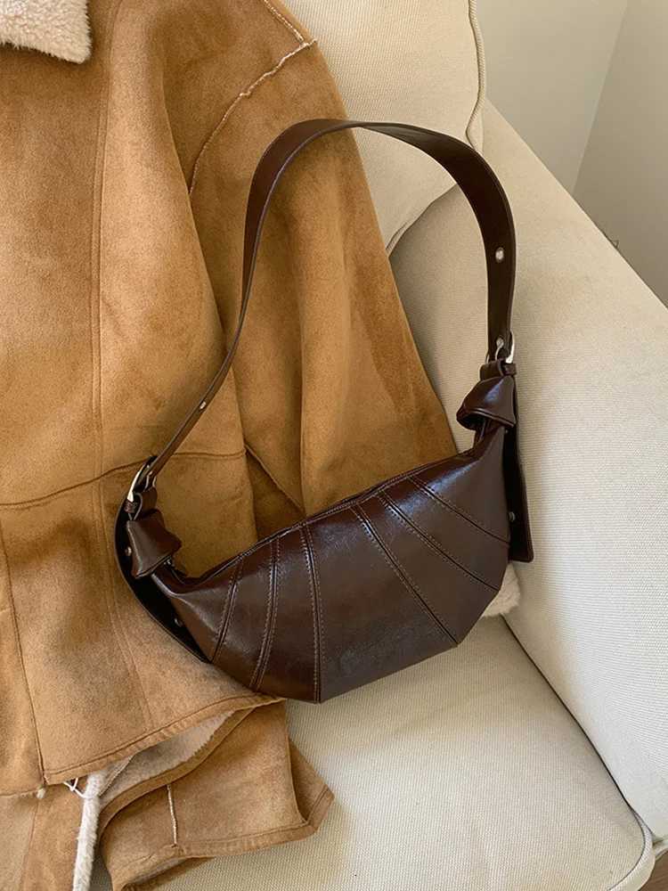 2025 autumn and winter new croissant fiable crossbody bag shoder bag armpit bag daily cmuting wens bag Y251211