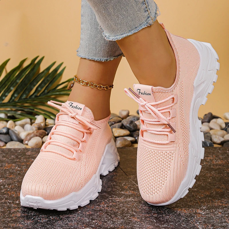 Fashion Knitted White Sneakers for Women Summer Mesh Breathable Platform Sports Shoes Woman Thick Bottom Non Slip Running Shoes 251205
