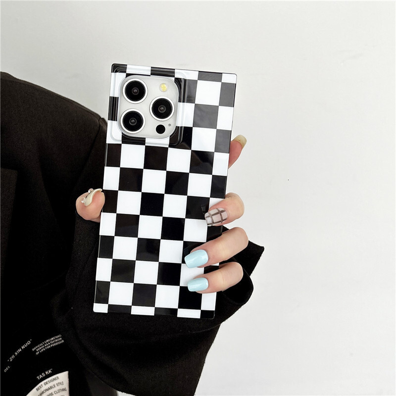 Square Black and White Checkerboard Pattern Case for iPhone 17 Apple 16 Pro Max Glossy 15 Export Soft 14