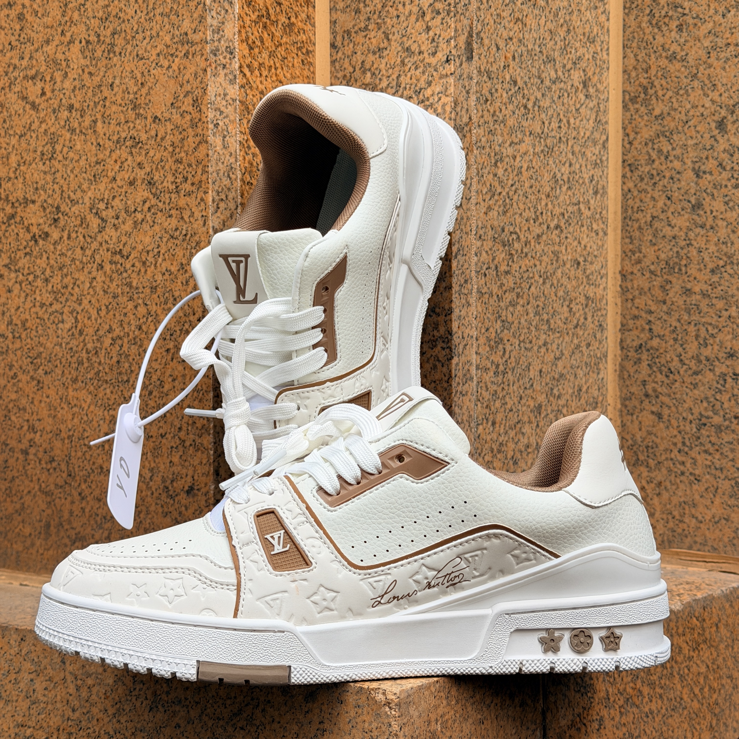 Designer shoes VUTITDN men's shoes versatile and comfortable sports and casual sneakers fashionable and breathable board shoes for men size 36-44