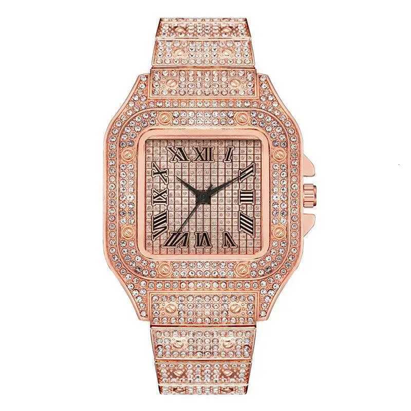 Luxury Diamond Men Women Watches Gold Watch Ladies Wrist Watch Luxury Rhinestone Unisex Bracelet Watches Female Clock 2024 New Y251212