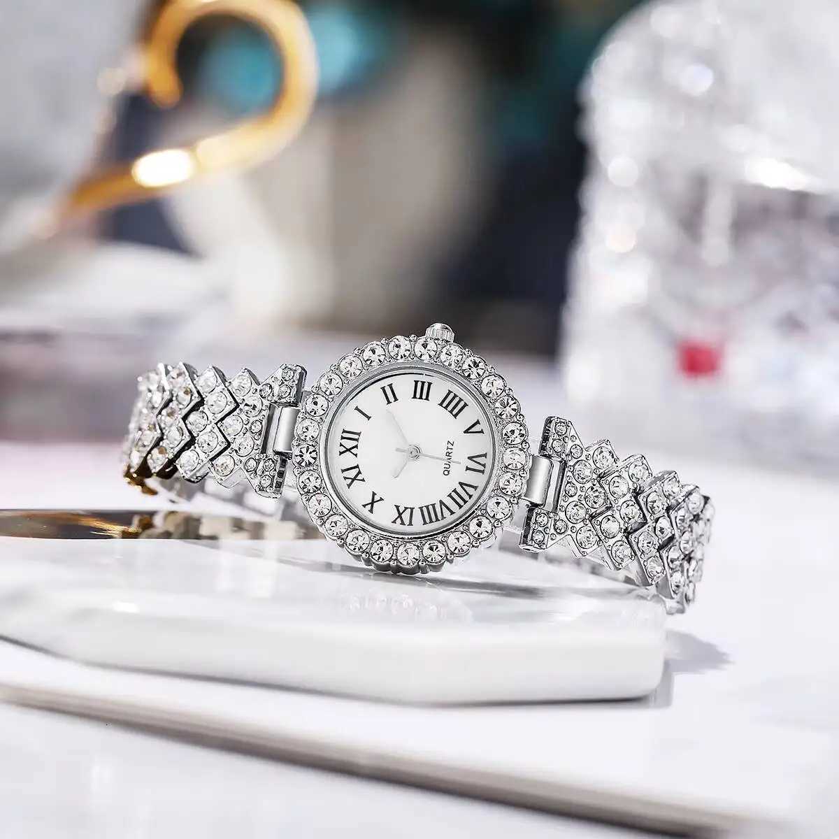 6PCS/Set Luxury Rhinestone Women Watches Fashion Roma Dial Quartz Watch Jewelry Set Reloj Mujer Girls Clock GiftWithout Box Y251212