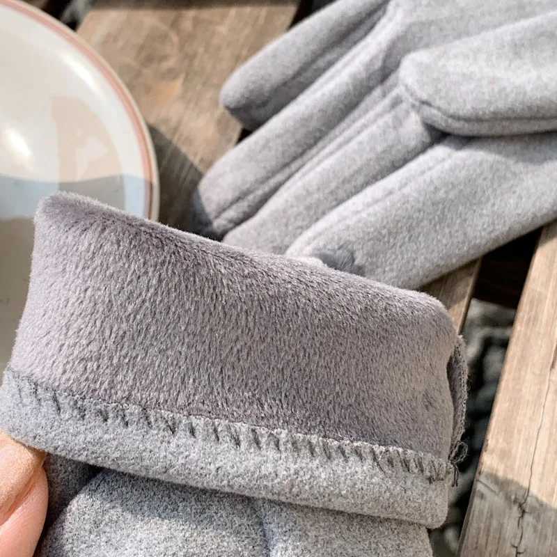 Fashion Simple Style Women Winter Keep Warm Touch Screen Thickened Button Decoration Gloves Outdoor All Match Windproof Y251211