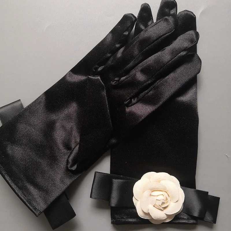 Original Celebrity Camellia Vintage Black Short Satin Hepburn Gloves Stage Banquet Bridal Accessories Modeling Photographic Y251211