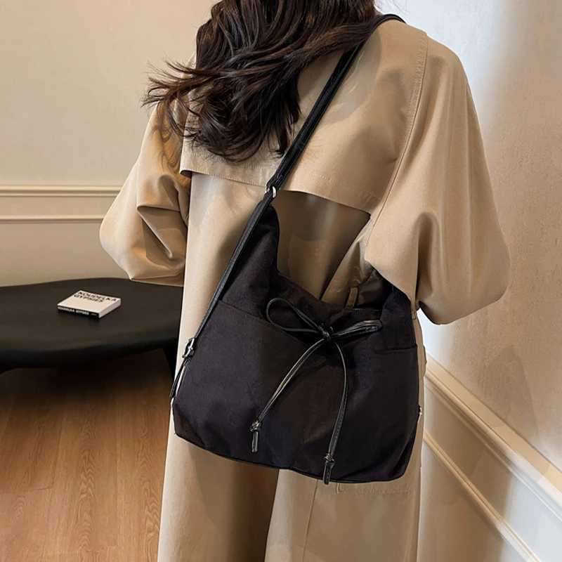 Vintage Suede Small Square Bag For Wen Autumn Winter New Chic Bow Lace-up Versatile All-mahed e Shoder Crossbody Bags Y251211