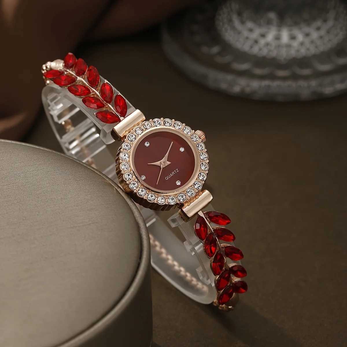 1/4PCS Elegant Womens Wristwatch Set Fashion Rhinestone Bracelet Band Ladies Quartz Watches Reloj MujerWithout Box Y251212