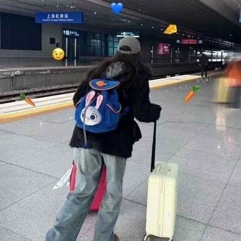 Disney The new Zootopia Judy series cute creative cartoon pattern fashion personality lightweight and large storage backpack H251212