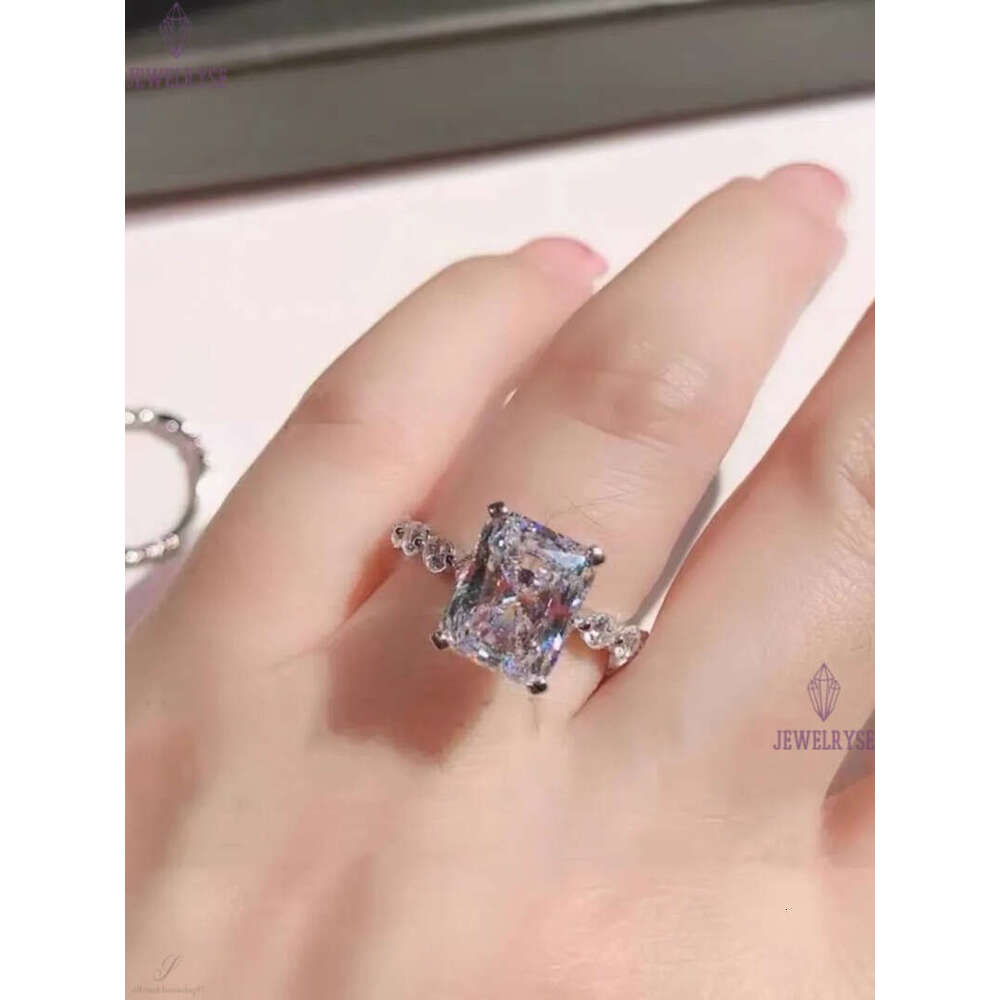 Elegant Ins Top Sell Wedding Rings Luxury Jewelry 925 Sterling Silver Princess Cut White Topaz CZ Diamond Party Eternity Women Bridal Ring For Lover G