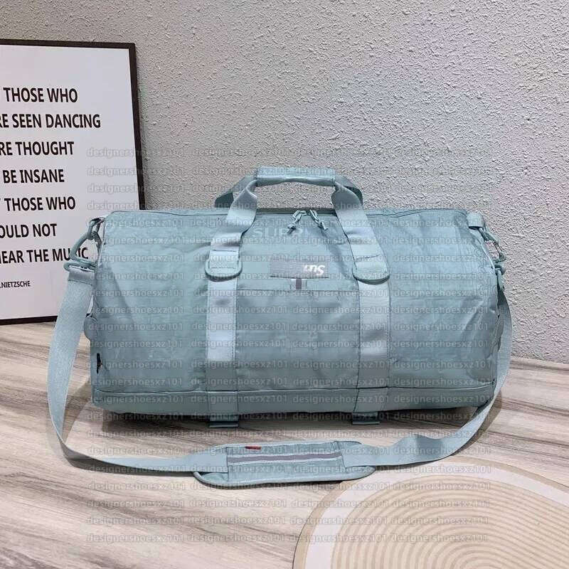 Supremely Backpack Fitness Yoga Bag Supremeair Force Bag Fashion Supremebag Casual Sports Large Capacity Shoulder Bag Handheld Travel Handbag Crossbody Bag
