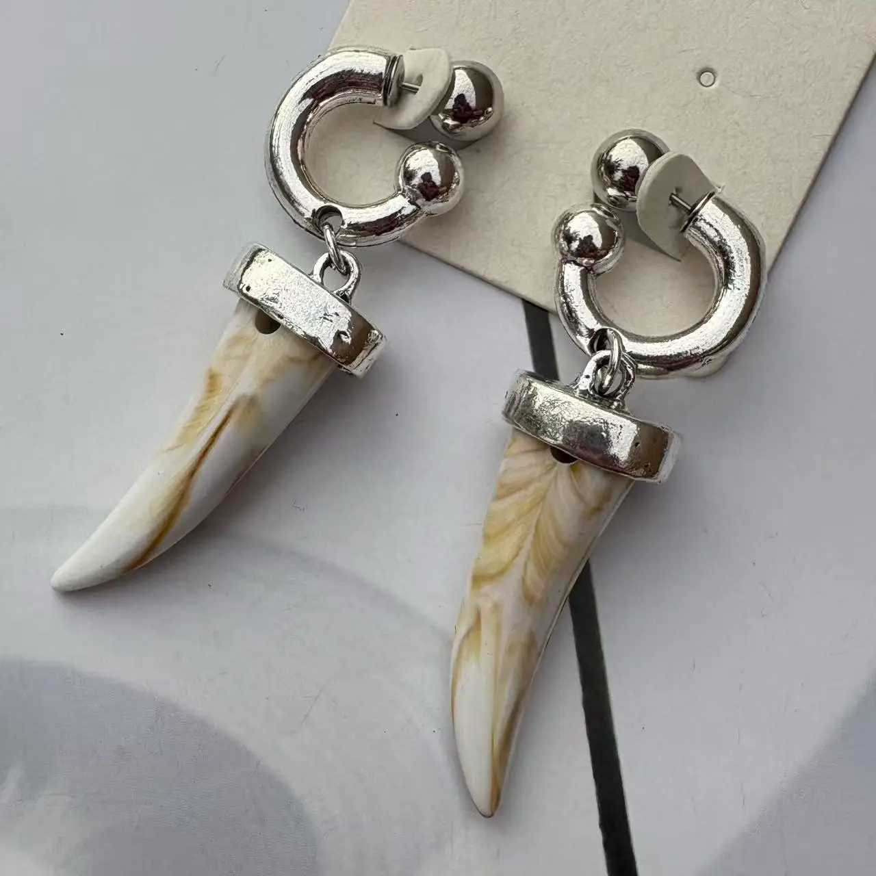 Z-STYLE Elegant and creative horn pendant earrings X251212