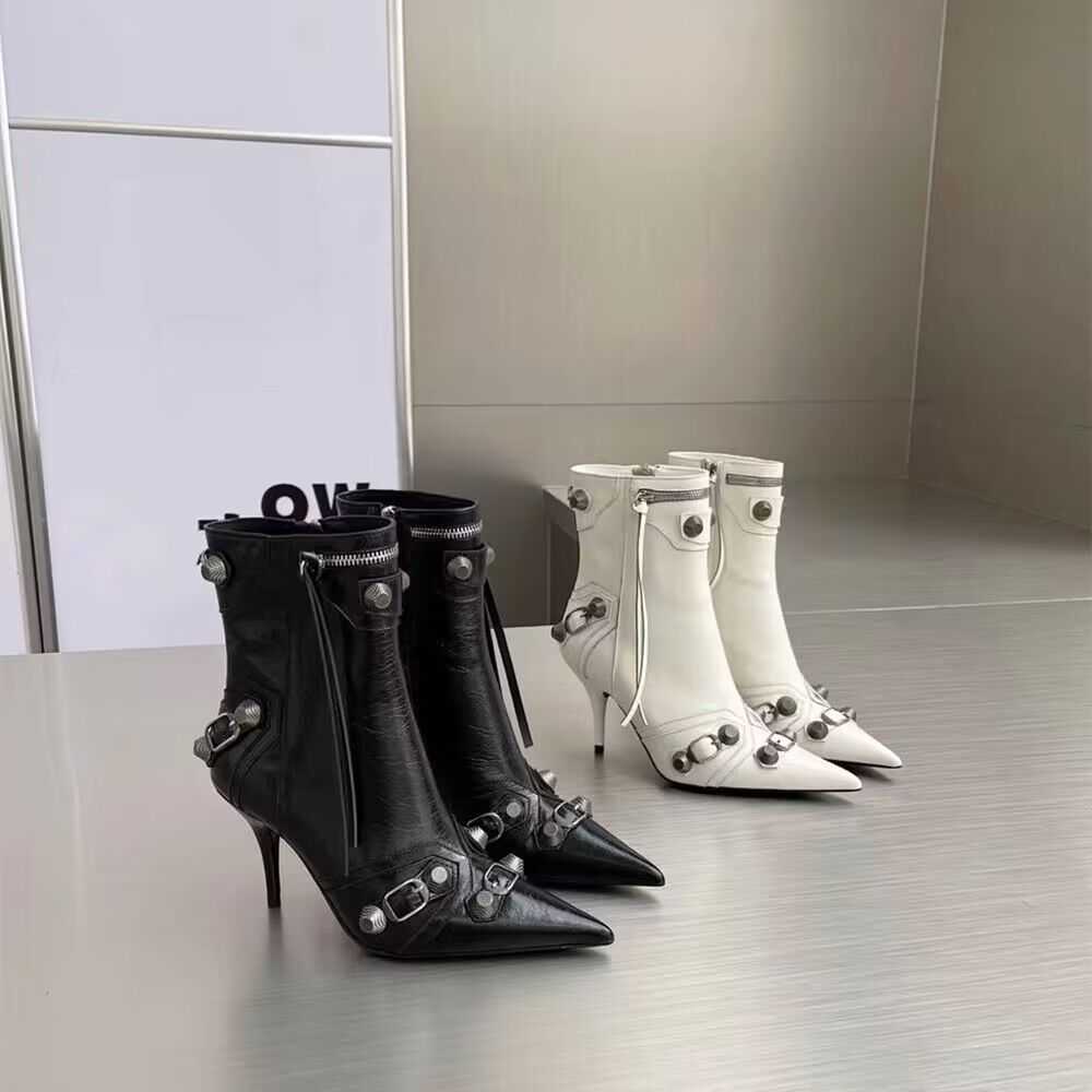 European and American pointed tassel fashion boots for women, metal rivet cool hot girl motorcycle boots high heels boots L251212