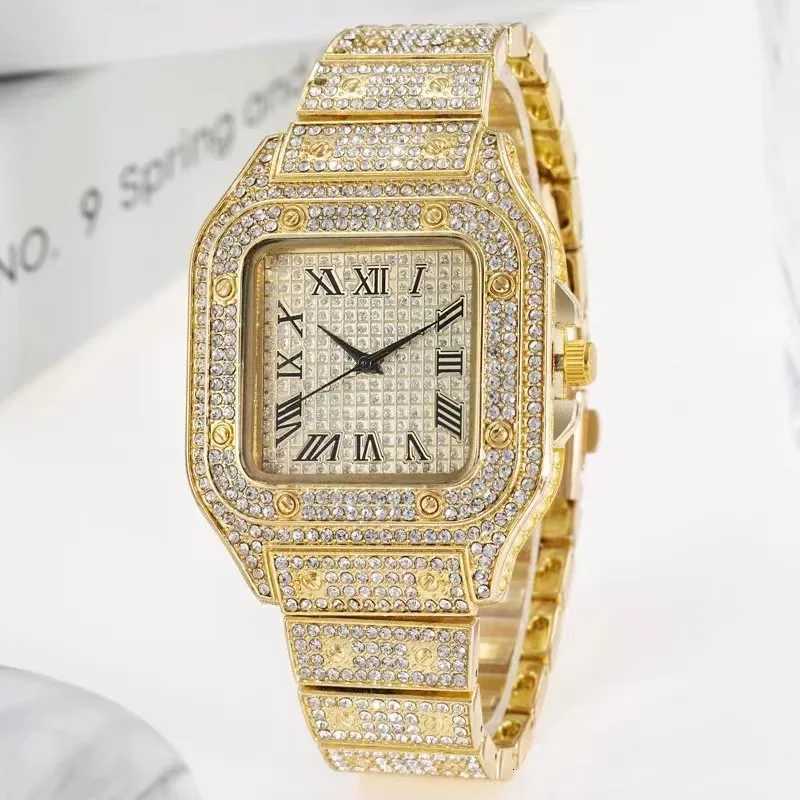 Luxury Diamond Men Women Watches Gold Watch Ladies Wrist Watch Luxury Rhinestone Unisex Bracelet Watches Female Clock 2024 New Y251212