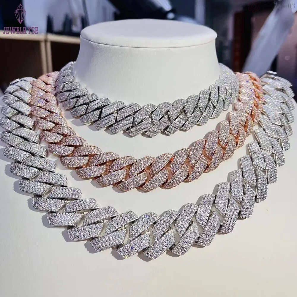 Exquisite Moissanite Solitaire Pendant Necklace with 18K Gold Plated Chain Durable Scratch Resistant Fine Jewelry