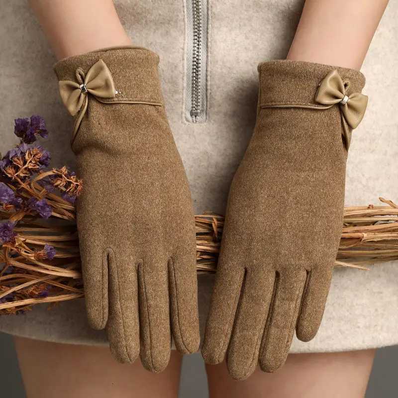 New Women Keep Warm Touch Screen Plus Velvet Inside Thicken Windproof Cycling Cute Lovely Bowknot Elegant Elasticity Soft Gloves Y251211