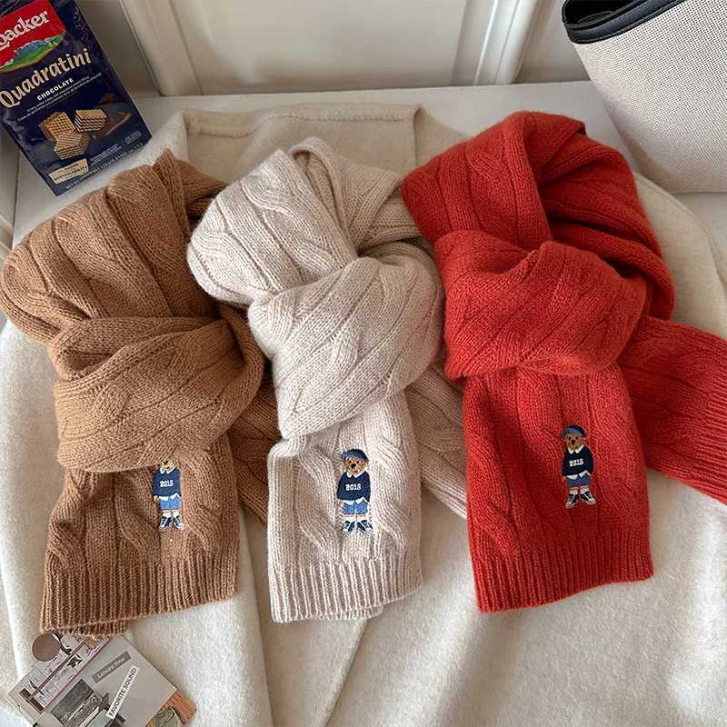 Classic Twisted Wool Scarf Vintage British Style Embroidered Winter Couple Scarf Pure Wool Y251211