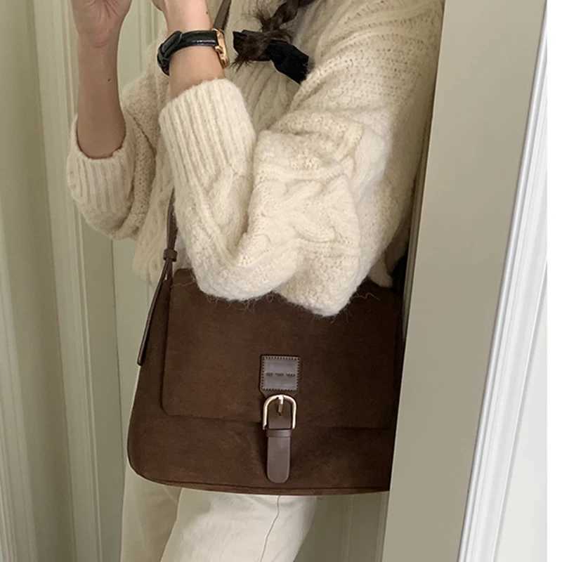 Matte Leather Large Capacity Handbag Fem Underarm Shoder Bag Fi Messenger Crossbody Bags for Wen Luxury Design Totes Y251211