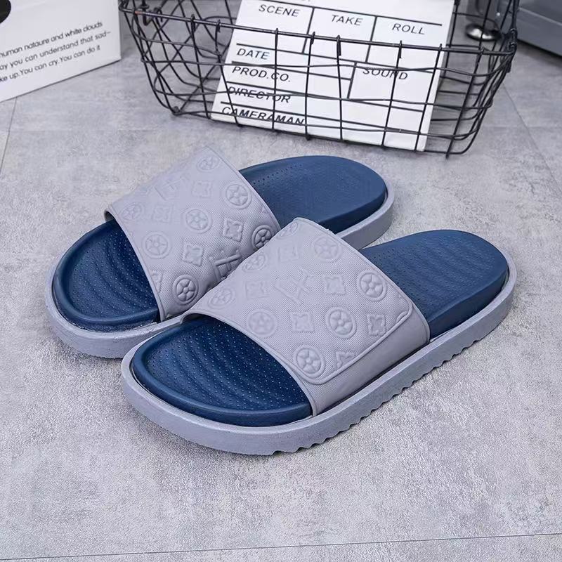 Free Shipping Summer Designer New Arrival Men Fashion Beach Slides Soft Sole Anti Slip Wear-Resistant House Slippers Khaki Grey Blue Size 40-44