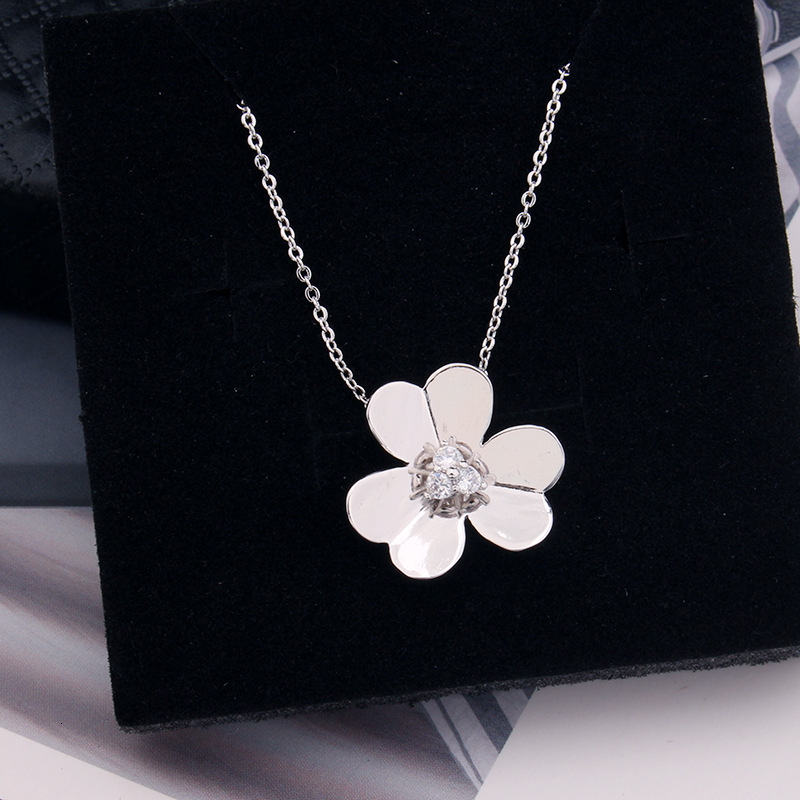 New Women's Fresh Plum Blossom Necklace Micro Pave Zircon Simple Floral Earrings Fashion Holiday Jewelry Set