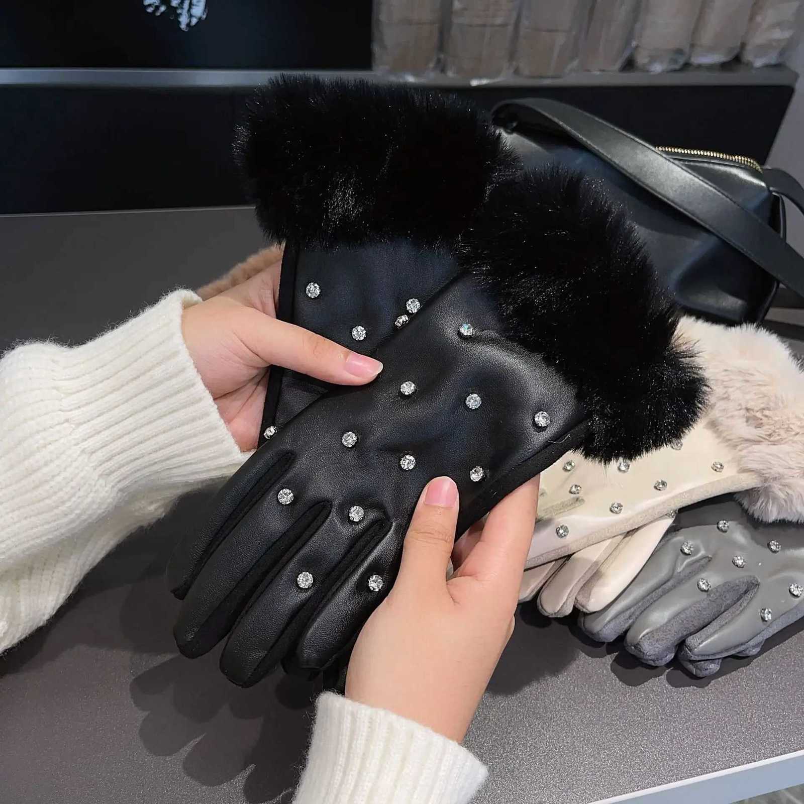 Luxury Rhinestone Womens PU Leather Gloves Cold Proof Winter Warm Gloves with Faux Fur Trim Cuff Thermal Lining Party Gloves Y251211