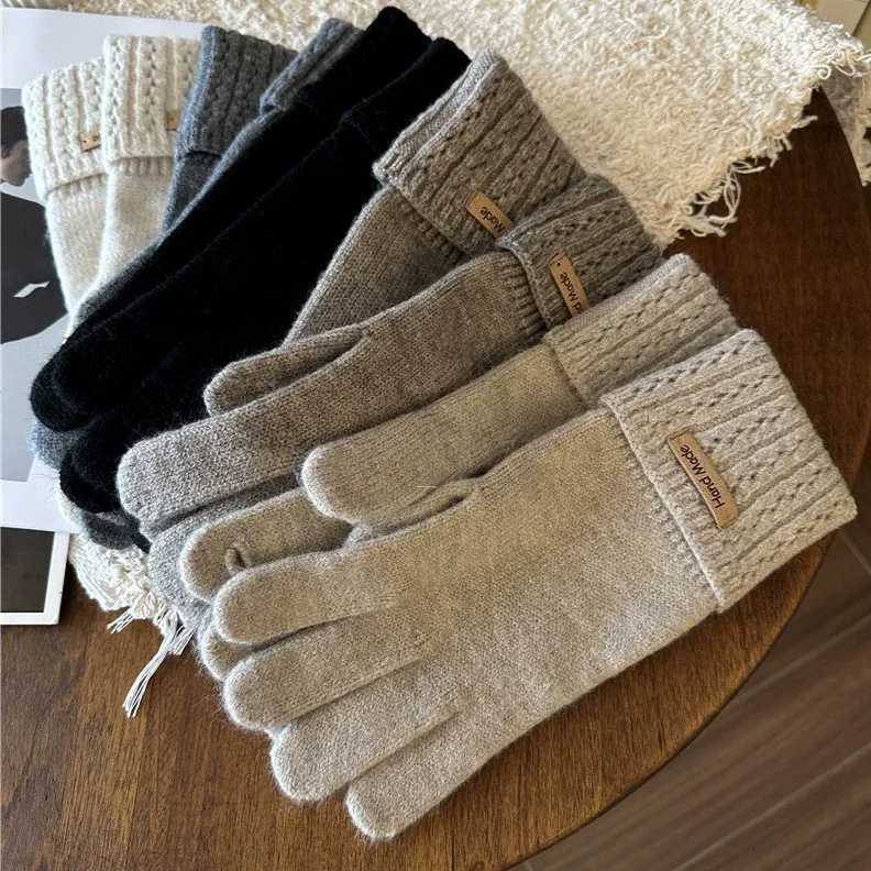Korean High Quality Knitted Gloves for Women Missing Fingers Touch Screen Protector Gloves Simple Washable Full Finger Gloves Y251211