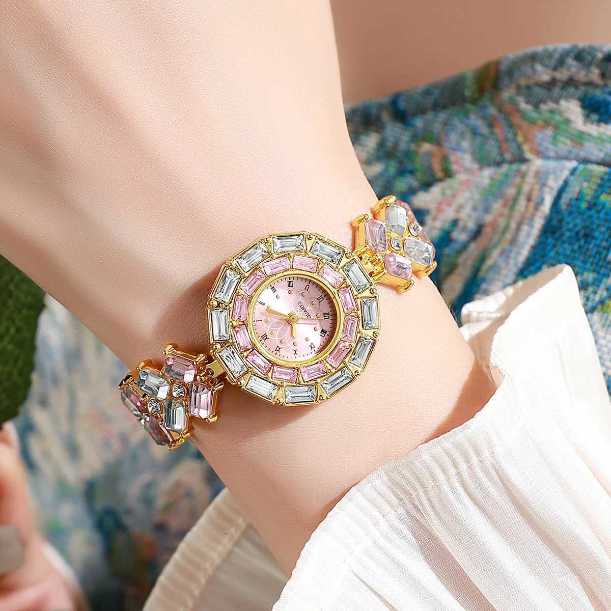 1PC Surprise Mystery Watch Blind Box-Luxury Rhinestone Bracelet Band Women Quartz Watches Reloj MujerWithout Box Y251212