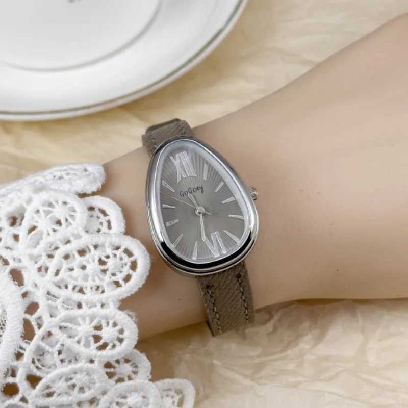 Famous Brand Women Quartz Watch Luxury Gift Ladies Snake Head Female Watch Fashion Red Leather Strap Wristwatch Dropshipping Y251212