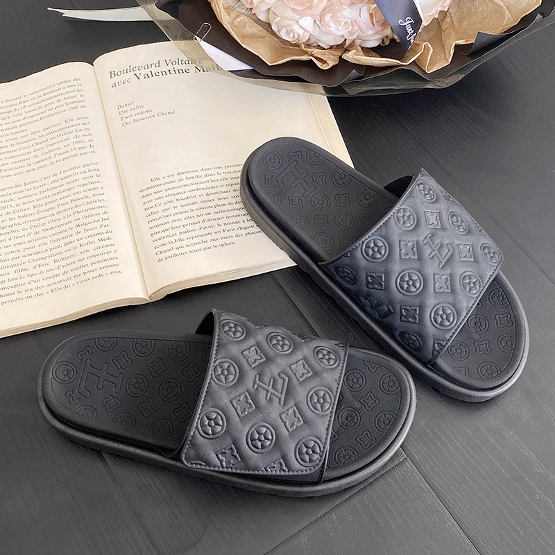 Free Shipping 2026 Summer New Design Couple's Versatile Beach Slippers Fashionable Embossed Casual Thick Bottom Soft Bottom Outerwear Men's 