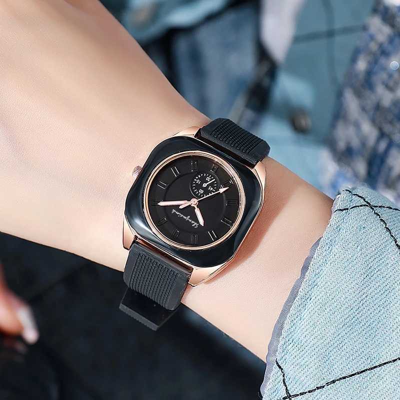 Fashion Square Women Quartz Watch Casual Silicone Band Ladies Wristwatches Reloj Mujer Girls Clock Gift Y251212